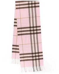 Burberry - Accessoires ,Roze ,Kasjmier Sjaal Met Franjes En Ruitmotief - Lyst