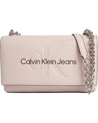 Calvin Klein - Rosa umhängetasche konvertibler kettenriemen - Lyst
