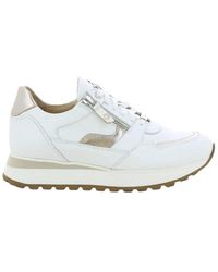 Footnotes - Hilda 31.008 - Lyst