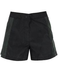 Moncler - Shorts deportivos de nylon con detalles perforados - Lyst