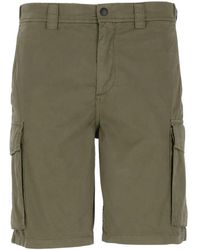 Woolrich - Grüne cargo bermuda shorts - Lyst