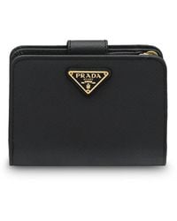 Prada - Cartera pequeña de piel saffiano - Lyst