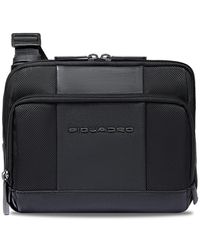 Piquadro - Umhängetasche Aus Stoff Und Leder Mit Ipadmini-Fach Und Tasche Für Airpods - Lyst