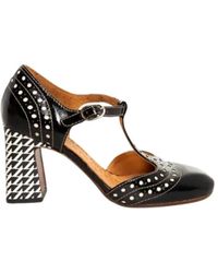 Chie Mihara - Schoenen ,Zwart ,Leer T-Strap Sandaal Van Lakleer - Lyst