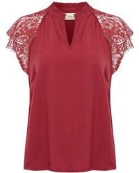 Cream - Overhemden ,Rood ,Kanten Blouse Met V-Hals En Kanten Mouwen - Lyst