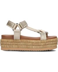 Blasz - Goldene Sandalen Für Sonnige Tage - Lyst
