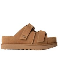 UGG - Sandali in camoscio marrone con cinturino in velcro - Lyst