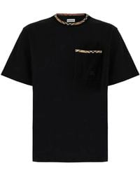 Burberry - Tops ,Zwart ,Katoen Katoenen T-Shirt Met Logo-Borduring - Lyst