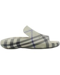 Burberry - Shoes > flip flops & sliders > sliders - Lyst