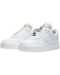 Sneakers \