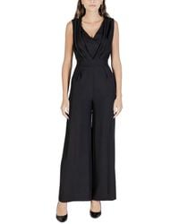 Rinascimento - Schwarzer V-Ausschnitt Jumpsuit Mit Taschen - Lyst