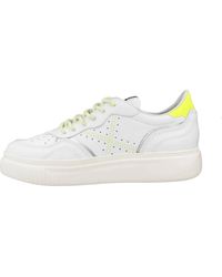 Munich - Schoenen ,Wit ,Stijlvolle Sneakers Voor Moderne Vrouwen - Lyst