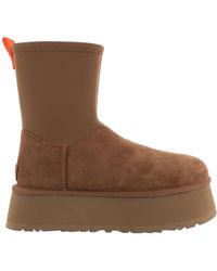 UGG - Klassische Shearling Stiefeletten - Chestnut - Lyst