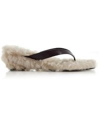 Le Monde Beryl - Shearling Thong Sandals - Lyst