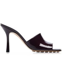 Bottega Veneta - Stretch Patent Leather Slide Sandals - Lyst