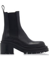 Bottega Veneta - Lug Heeled Leather Ankle Boots - Lyst