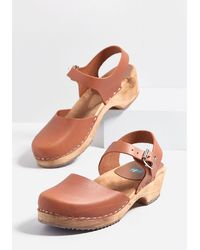 mia wooden clogs