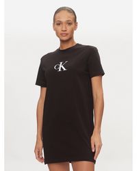 Calvin Klein - Kleid Für Den Alltag Satin J20J223434 Regular Fit - Lyst