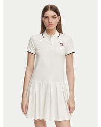 Tommy Hilfiger - Kleid Für Den Alltag Tommy Badge Dw0Dw22328 Relaxed Fit - Lyst