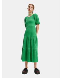 Desigual - Kleid Für Den Alltag 23Swvw45 Grün Regular Fit - Lyst