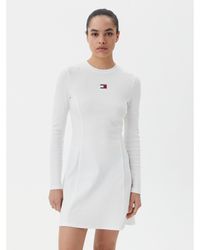 Tommy Hilfiger - Kleid Für Den Alltag Badge Dw0Dw20666 Slim Fit - Lyst