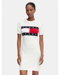 Tommy Hilfiger - Kleid Für Den Alltag Flag Dw0Dw22853 Slim Fit - Lyst