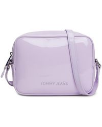 Tommy Hilfiger - Handtasche tjw ess must camera bag patent aw0aw15826 lavender flower w06 - Lyst