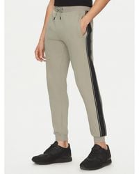 Guess - Jogginghose Z2Yb09 Kb3P2 Regular Fit - Lyst