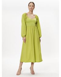 Gestuz - Kleid Für Den Alltag Mist 10906893 Grün Regular Fit - Lyst