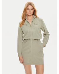 Guess - Kleid Für Den Alltag Aurelie V4Yk01 Wg982 Grün Regular Fit - Lyst
