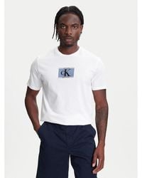 Calvin Klein - T-Shirt Box Tape Graphic Lv04Rc854G Regular Fit - Lyst