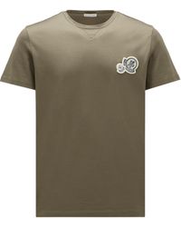 Moncler - T-shirt mit doppeltem logoaufnäher - Lyst
