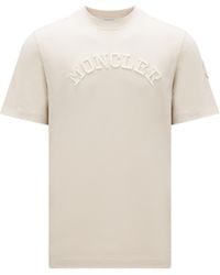 Moncler - T-shirt con logo ricamato - Lyst