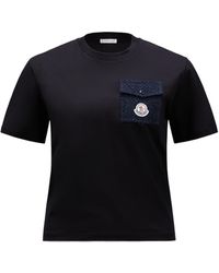 Moncler - Camiseta con bolsillo - Lyst