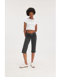 Monki - Low Capri Press Pleated Jeans - Lyst