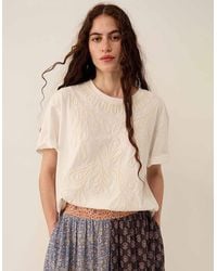 Monsoon - East Florence Floral Embroidered T-shirt Ivory - Lyst