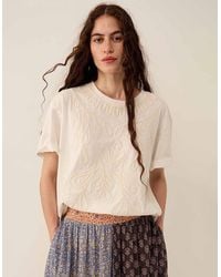 Monsoon - East Florence Floral Embroidered T-shirt Ivory - Lyst