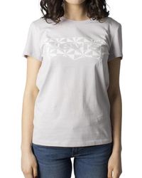 levi t shirt womens