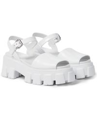 Sandalias planas Prada de mujer: hasta el 74 % de descuento | Lyst