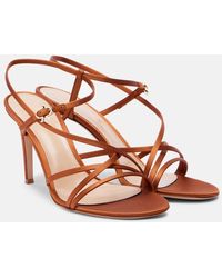 Gianvito Rossi - Sandales Strappy 85 En Satin - Lyst