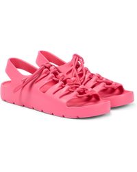 Damen Schuhe Flache Schuhe Flache Sandalen Bottega Veneta Slingback-Sandalen Jelly in Pink 