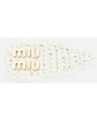 Miu Miu - Barrette en crochet a logo - Lyst
