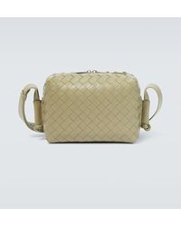 Bottega Veneta - Messenger Bag Loop Mini aus Leder - Lyst