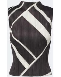 Pleats Please Issey Miyake - Fold Line Pleated Printed Top - Lyst