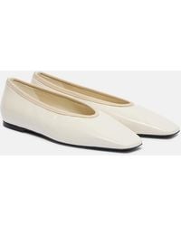 TOTEME - Croc-Effect Patent Leather Ballet Flats - Lyst
