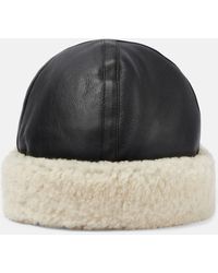 Totême - Leather And Shearling Hat - Lyst