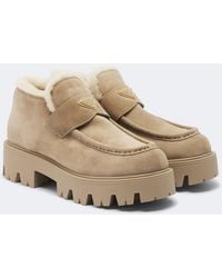 Prada - Ankle Boots Aus Veloursleder Mit Shearling - Lyst