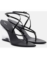 Alaïa - Patent Leather Wedge Thong Sandals - Lyst