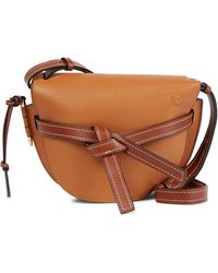 Pistas Para Reconocer Un Capazo Loewe Falso- Buscotumoda [2020]
