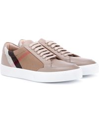 Burberry Salmond Lace Up Trainers - Natural